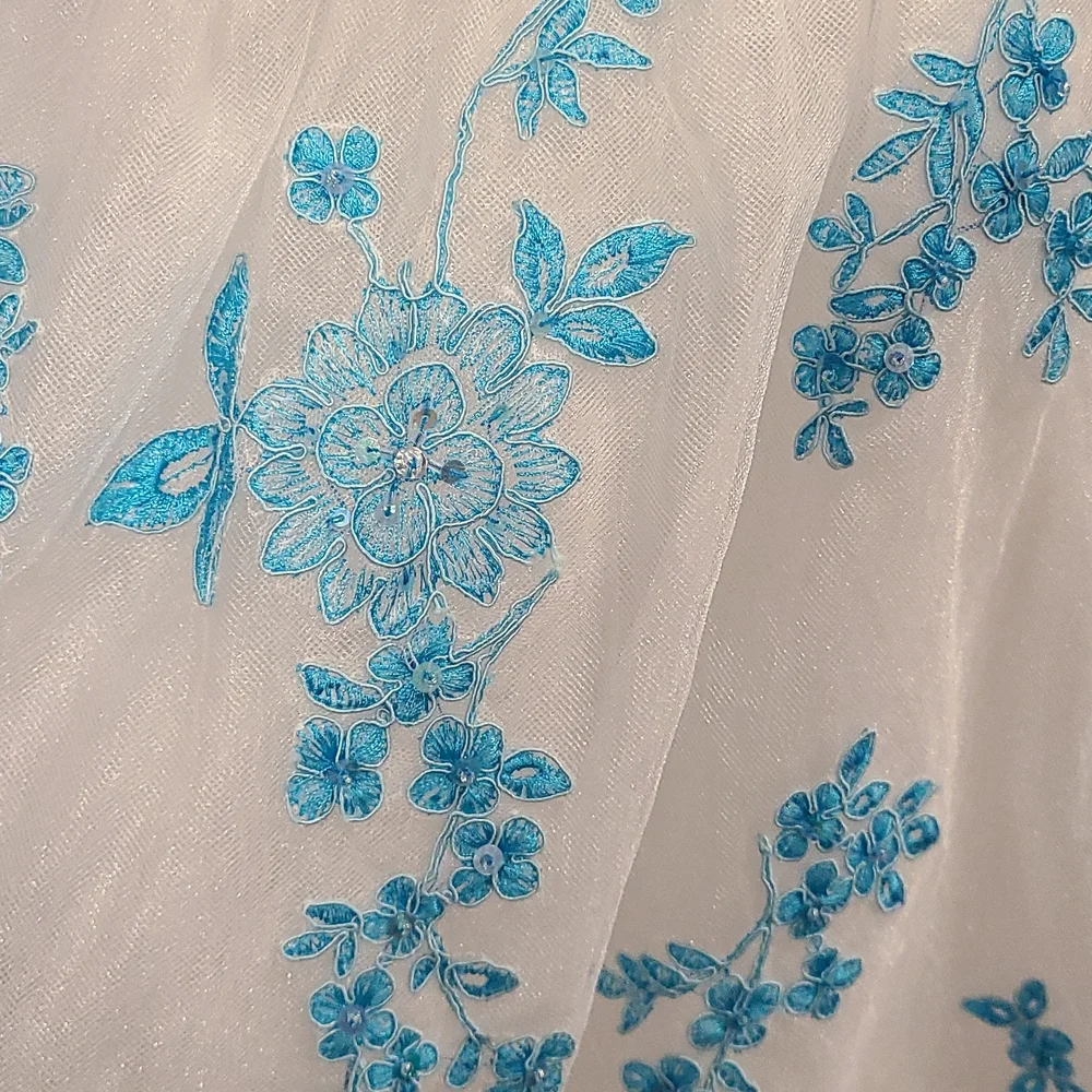 Alyce prom dress - Picture 3 of 10